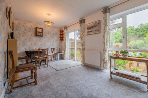 23 Maypole Road, Ashurst Wood, East Grinstead, RH19 3QN