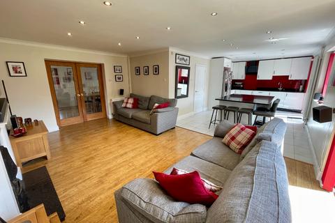 undefined, Sheringham Close, Luton, Bedfordshire, LU2 7AN