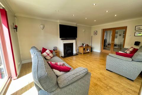 undefined, Sheringham Close, Luton, Bedfordshire, LU2 7AN