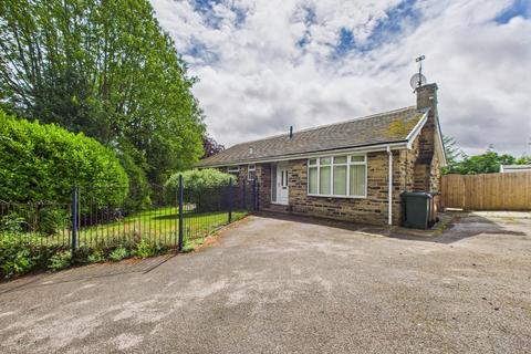 3 bedroom detached bungalow to rent, Leeds Road, Idle, Bradford