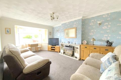 2 bedroom bungalow for sale, Halton Place, Cleethorpes