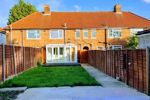 28 Greenfields Road, Reading, RG2 8SF