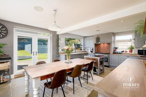 The Mount Bog Height Road, Darwen, BB3 0LF