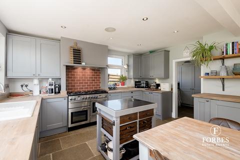 The Mount Bog Height Road, Darwen, BB3 0LF