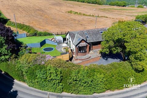 The Mount Bog Height Road, Darwen, BB3 0LF