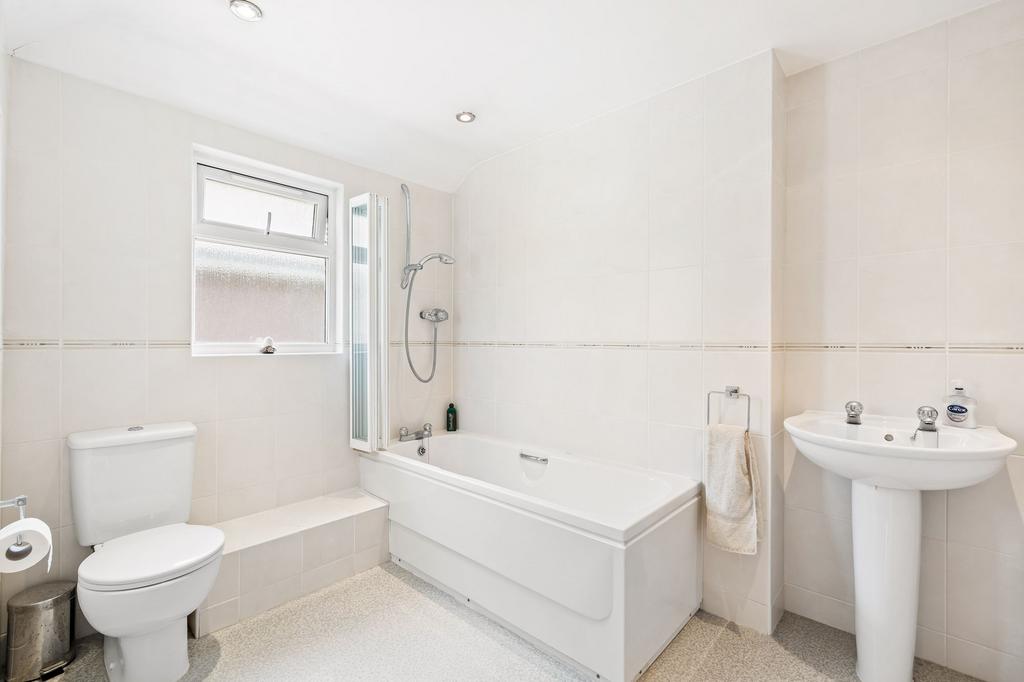 Family bathroom