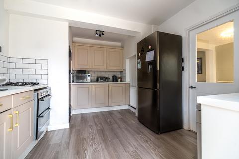 14 Beech Road, Tamworth, B79 8QG