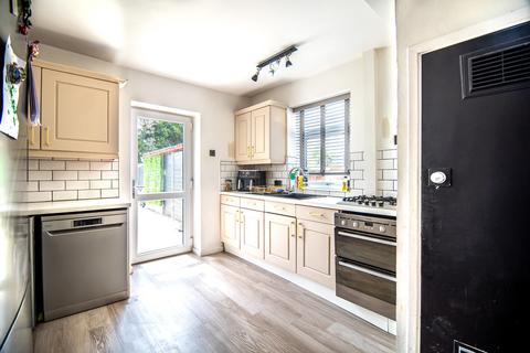 14 Beech Road, Tamworth, B79 8QG