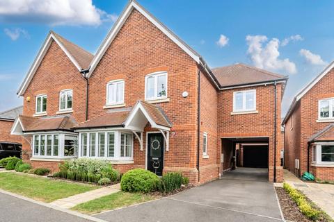 4 bedroom semi-detached house for sale, Wilder Crescent, Spencers Wood, RG7