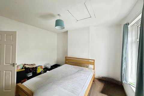 2 bedroom terraced house to rent, Fairclough Avenue, Warrington, WA1