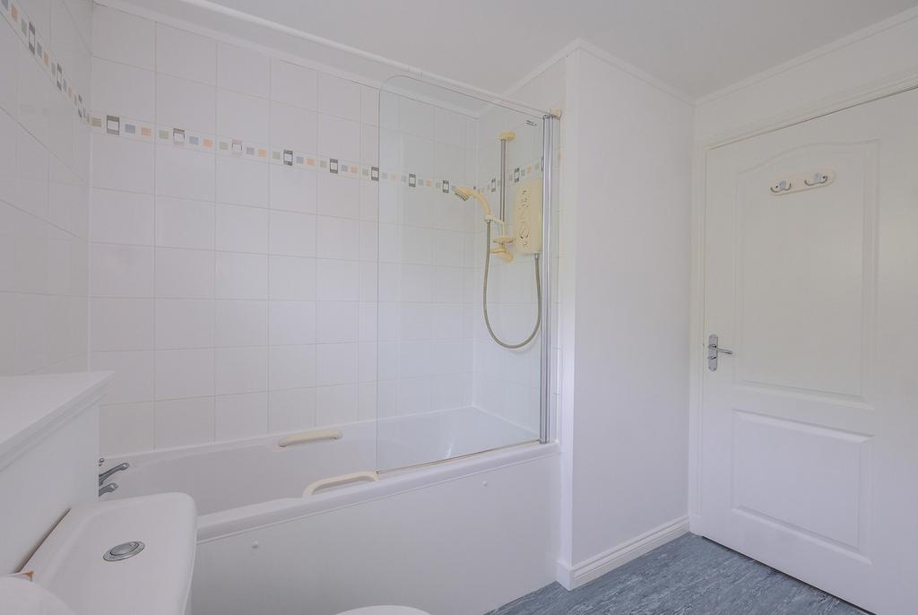 Bathroom alternative view