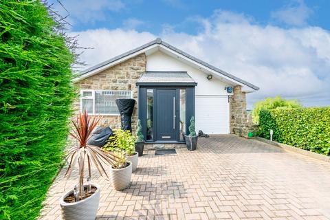 4 bedroom detached house for sale, The Croft, Tingley, Wakefield