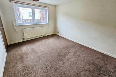 2 bedroom end of terrace house for sale, Montpelier Road, NG7 2JX