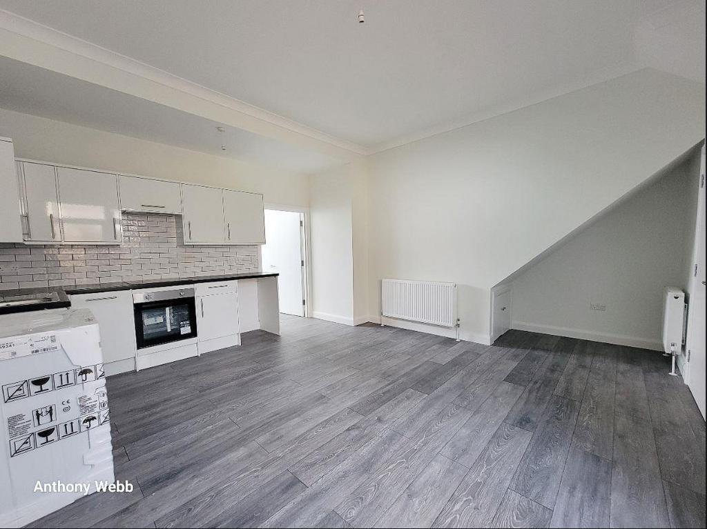 487a Liv Kit space