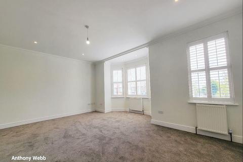5 bedroom character property for sale, Green Lanes, Palmers Green, N13
