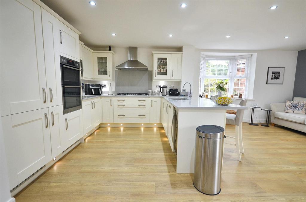 Open Plan Dining Kitchen