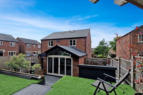 28 Brook Meadow Close, Astley, Manchester, M29 7JD