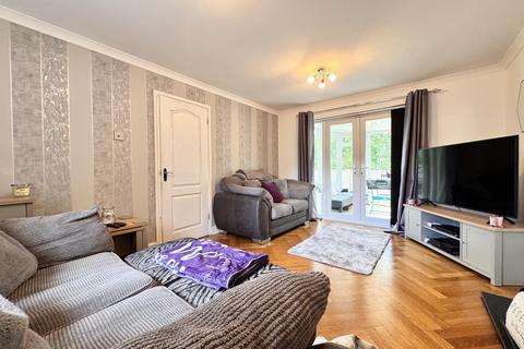 39 Llys Cynon, Hirwaun, Aberdare, CF44 9PR
