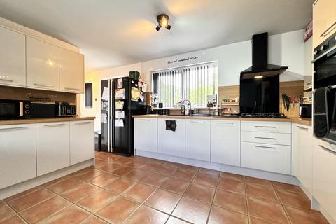 39 Llys Cynon, Hirwaun, Aberdare, CF44 9PR