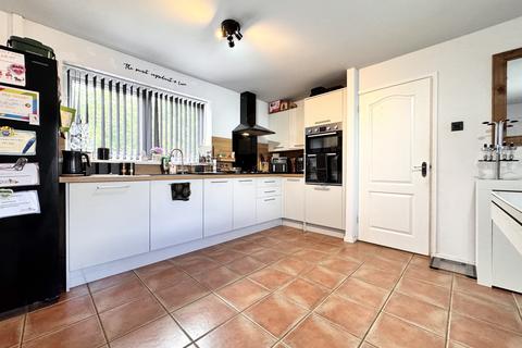 39 Llys Cynon, Hirwaun, Aberdare, CF44 9PR