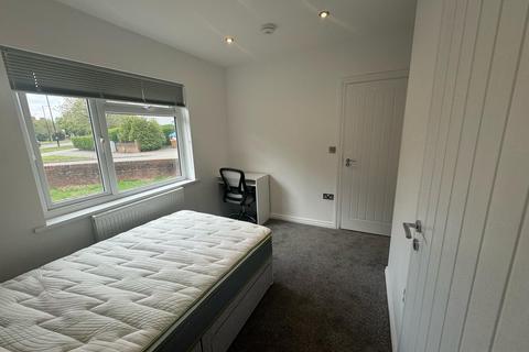 5 bedroom semi-detached house to rent, Sheriff Avenue, Coventry CV4