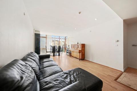 2 bedroom flat for sale, Pulse Apartments,  Lymington Road, London