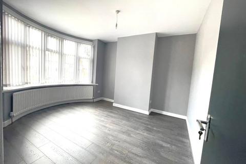 undefined, White Road, Quinton B32