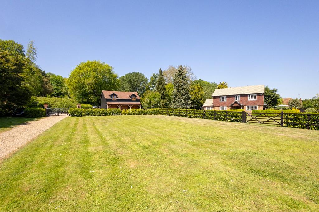 House - Gardens