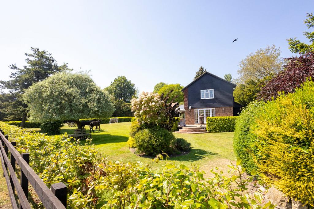 House - Gardens