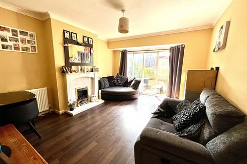 17 Bransby Road, Chessington, KT9 2JZ