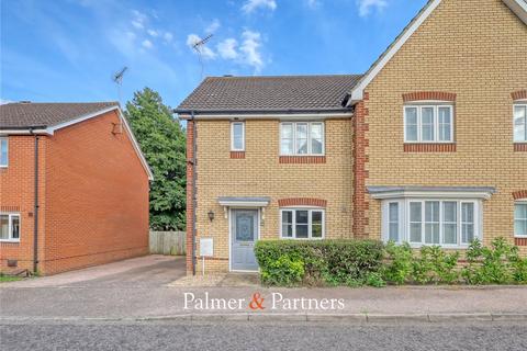 7 Lacewing Close, Pinewood, Ipswich, IP8 3UD
