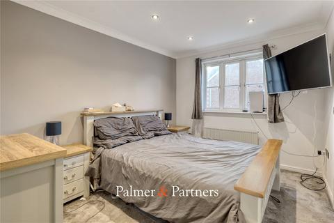 7 Lacewing Close, Pinewood, Ipswich, IP8 3UD