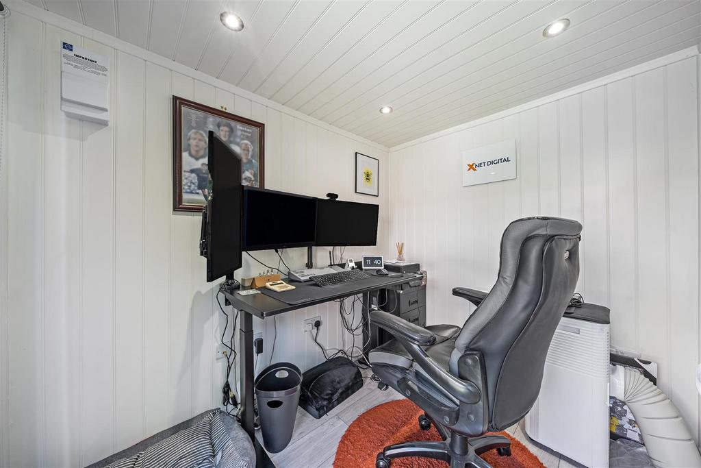 Outhouse/Office: