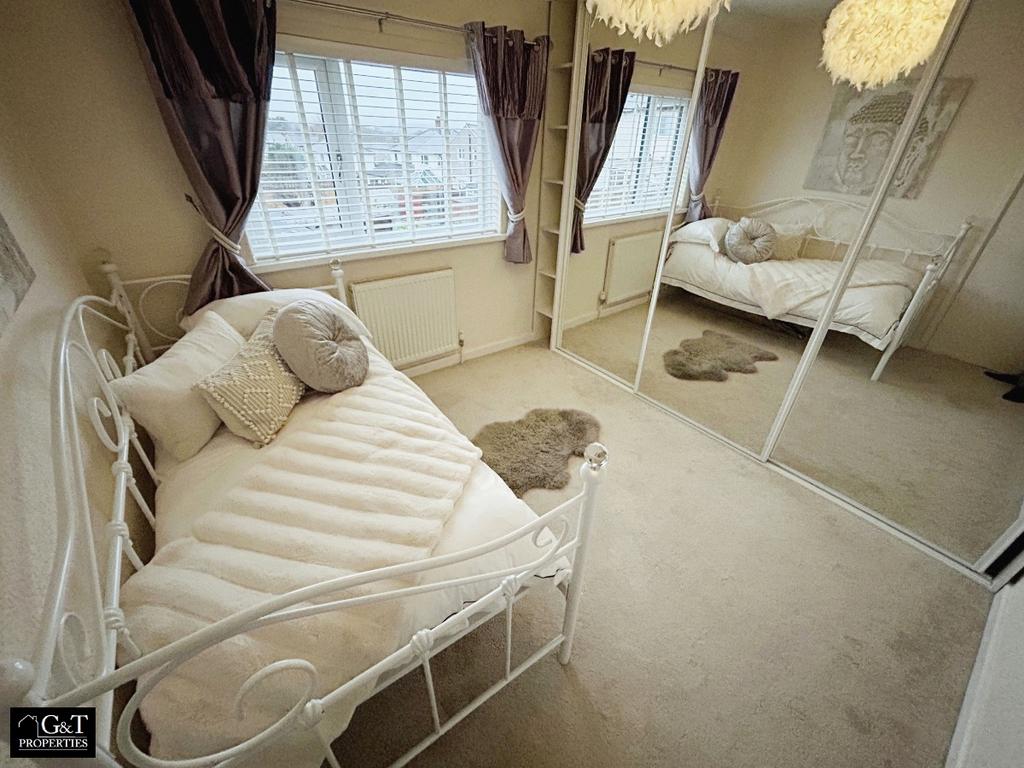 2nd Bedroom
