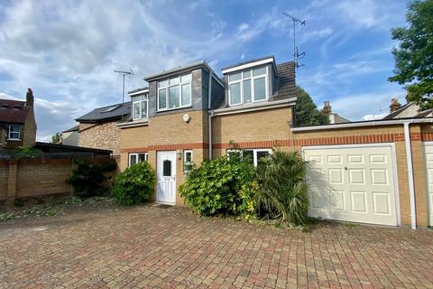 9 Lilah Mews, Bromley, BR2 0BZ