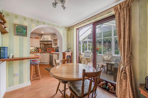 4 bedroom detached house for sale, Newleaze Gardens, Tetbury, Gloucestershire, GL8
