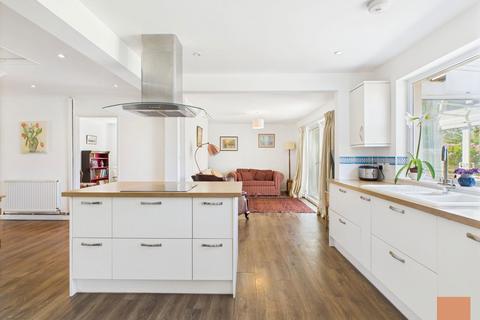 8 Roddas Road, Mount Hawke, Truro, TR4 8DX
