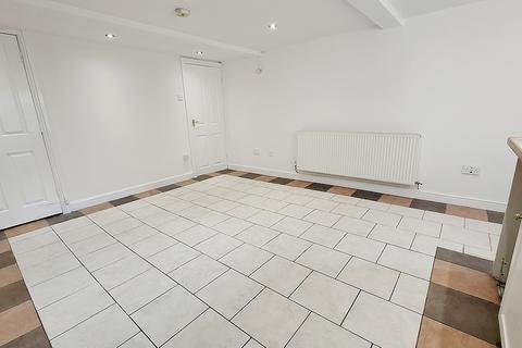 2 bedroom cottage for sale, St. Annes Square, Delph OL3