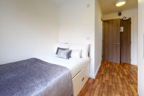 undefined, Park Street, Luton LU1