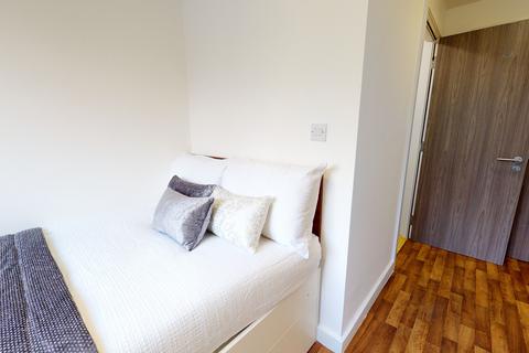 undefined, Park Street, Luton LU1
