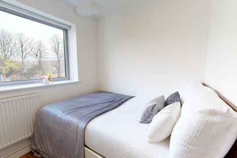 undefined, Park Street, Luton LU1