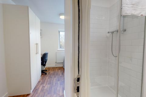 undefined, Park Street, Luton LU1