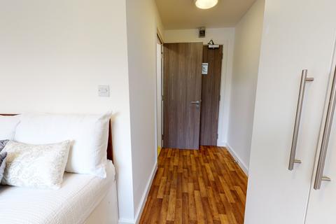 undefined, Park Street, Luton LU1