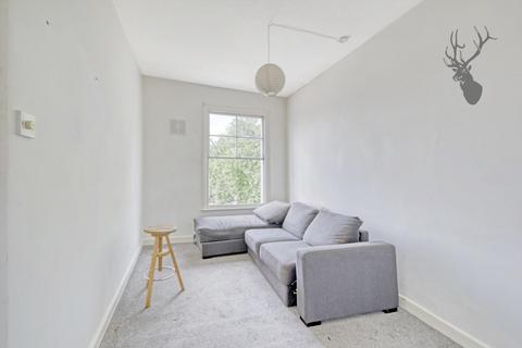 123d Cadogan Terrace, London, E9 5HP