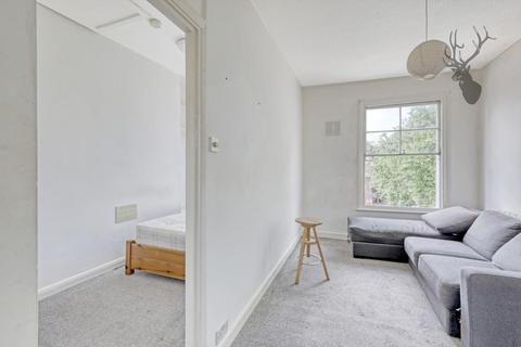 123d Cadogan Terrace, London, E9 5HP