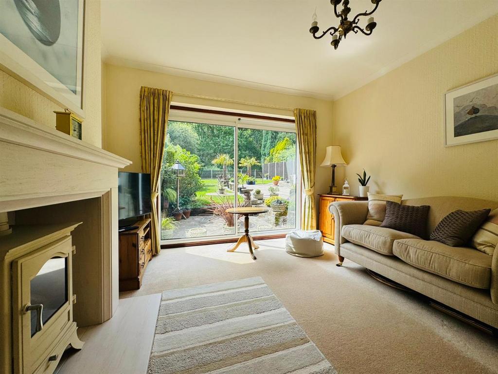 Rear sitting room/dining room