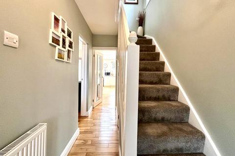 12 Charingworth Road, Solihull, B92 8HT