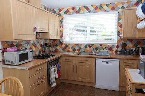 2 bedroom bungalow for sale, Sports Way, Neyland, Milford Haven