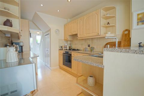 4 bedroom semi-detached house for sale, Winlea Avenue, Rotherham, South Yorkshire, S65