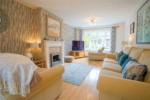 4 bedroom semi-detached house for sale, Winlea Avenue, Rotherham, South Yorkshire, S65